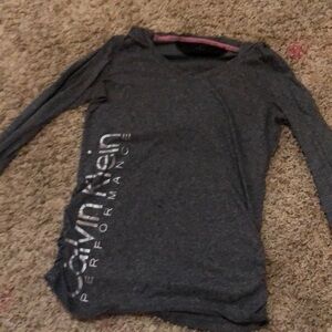 CALVIN KLEIN performance lightweight tight fitting hooded long sleeve